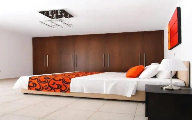 Oniros Villa