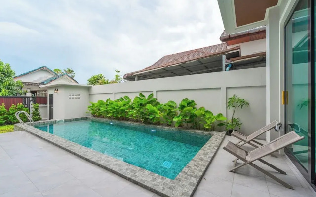 Pool Villa Near Laguna Golf Beaches V226