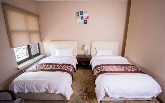 Mika Hotel