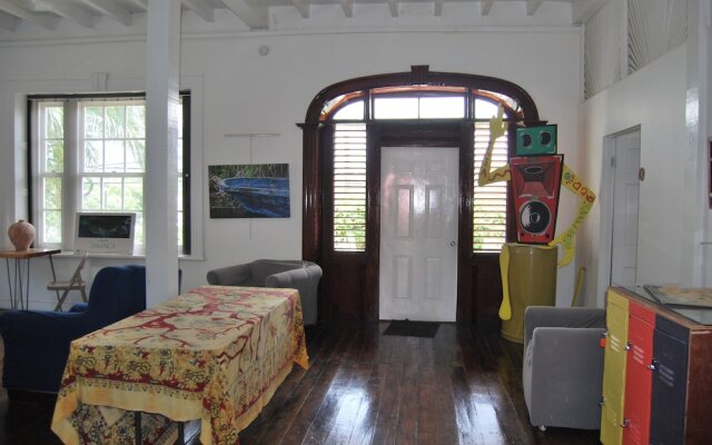 Mobay Kotch - Hostel