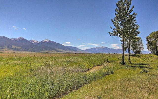 Peaceful Mtn Retreat ~ 43 Mi to Yellowstone!