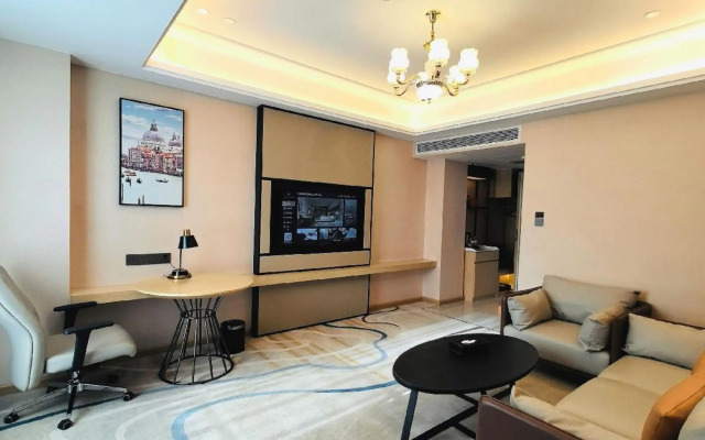 Vienna International Hotel (Zhaoqing Dinghushan Wanda Plaza Branch)