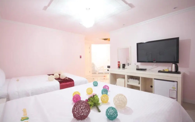 Vitamin Motel