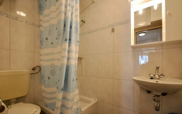 Apartments and Rooms Nikola