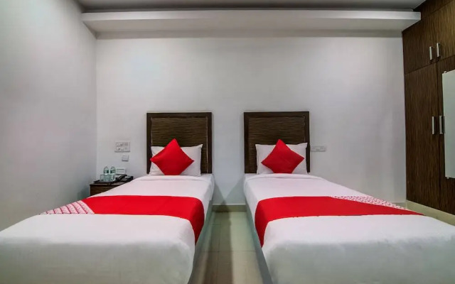 Helican Tradition By OYO Rooms