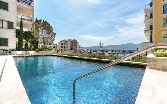 Porto Montenegro Tara 302