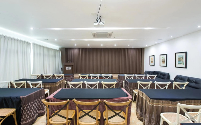Blu Monkey Brown House Udonthani