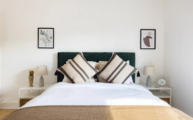 The Reading Wonder - Stunning 2bdr Flat With Parking