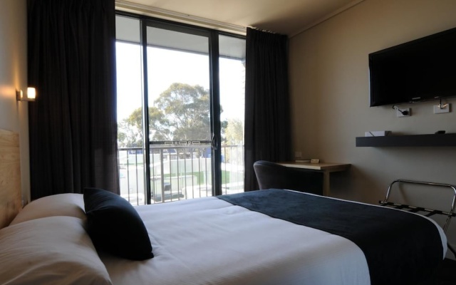The Mansfield Park Hotel – Guest Rooms – Adelaide