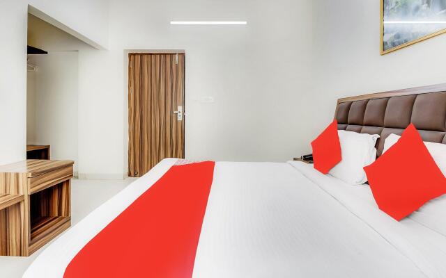 OYO 10213 Hotel Panache