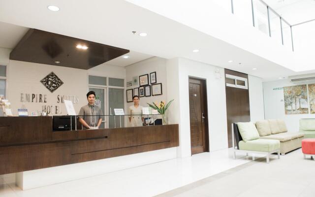Holiday Suites Business District (Empire Suites Hotel)