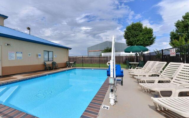 Quality Inn & Suites Wichita Falls I-44