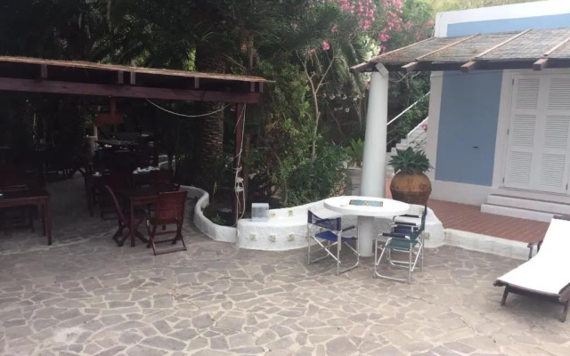 Cala Cavone Guest House