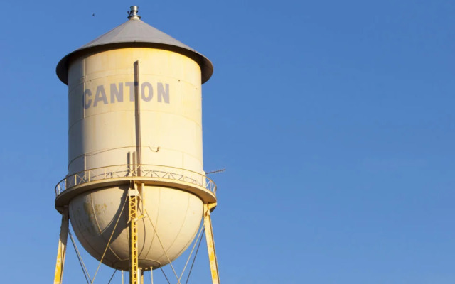 Canton Harvester Inn