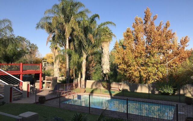 Upington Manor