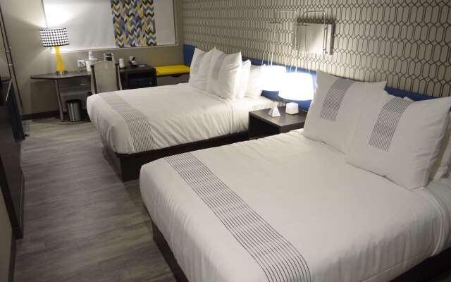 GLō Best Western Tulsa East Route 66