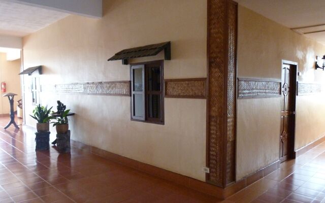 Pakse Hotel & Restaurant