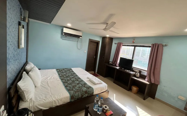OYO 4822 Hotel Pratap Residency