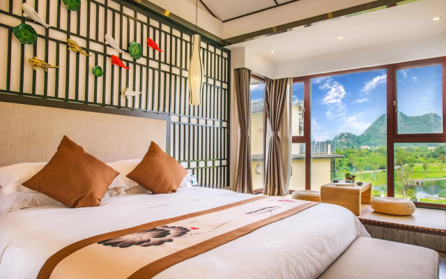 Peach Blossom Resort Hotel