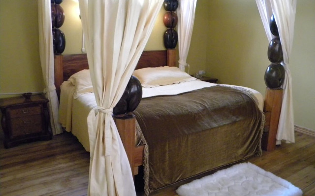 Land of the Sun Hotel