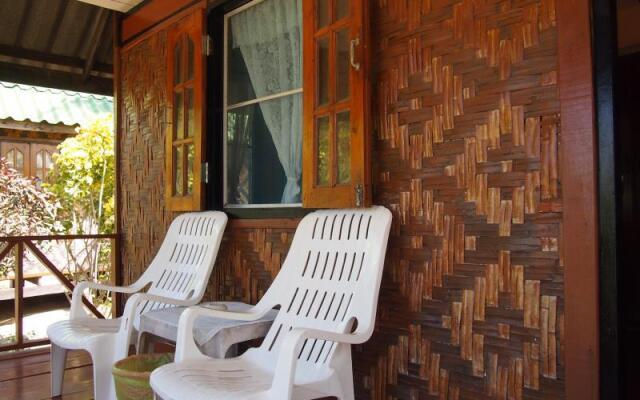 Bungalow Raya Resort