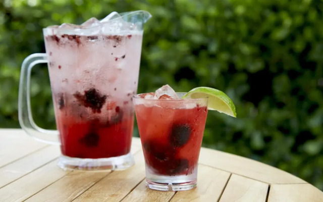 Kimpton Surfcomber Hotel by IHG