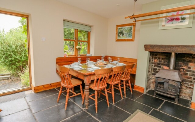 Byrdir Cottage