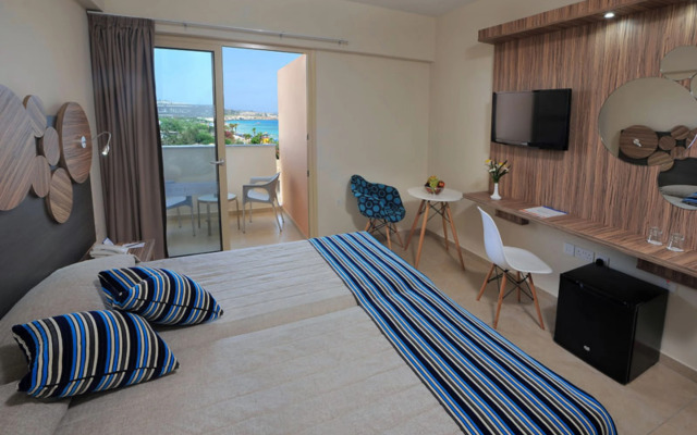 Отель Nelia Beach