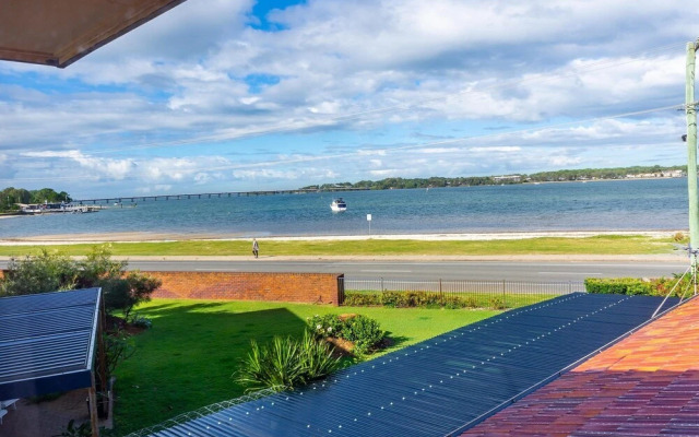 Spoil yourself with the perfect position of this first floor Unit