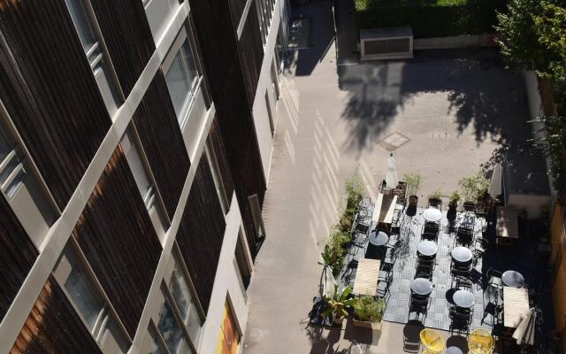Res. Lyon Dock Ouest, Lyon, Studio for 2 Pers