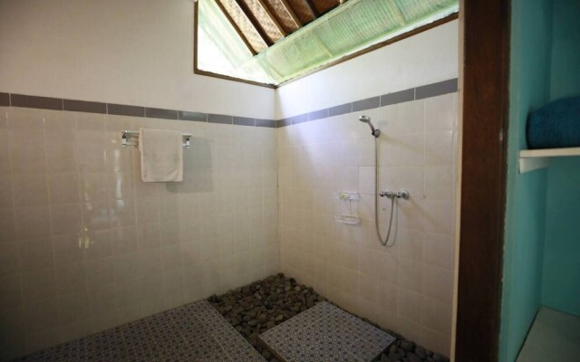 Kirana Homestay - Breeze Bungalow