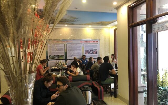 Himalaya Hostel & Room