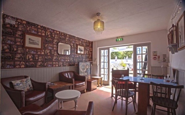 The Old Millhouse Inn