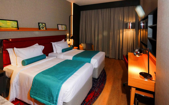 Ramada Encore Wyndham AL Khobar Corniche - Hotel in Al Khobar - Photo 3
