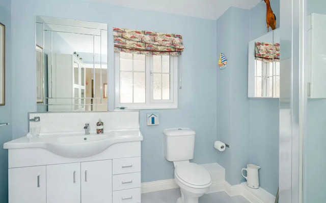 West Bay Holiday Home
