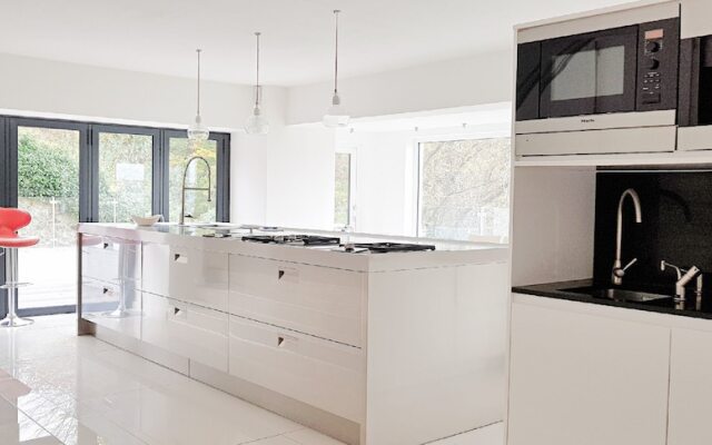 Deluxe 4 bedrooms Cramond Seaview House