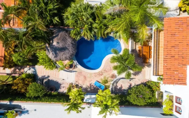 Quinta Delfin 3 BR by Casago