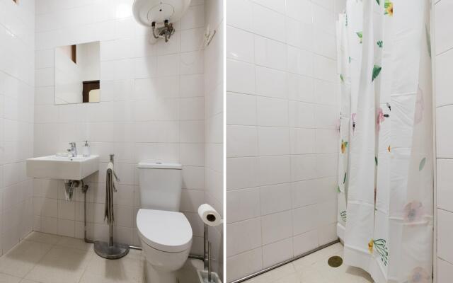 Lvpremier Clerigos RE2 Space Lift AC Balcony