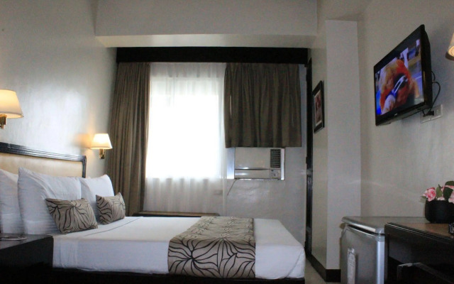 Palm Hotel Manila