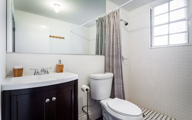 927 Jefferson Suites