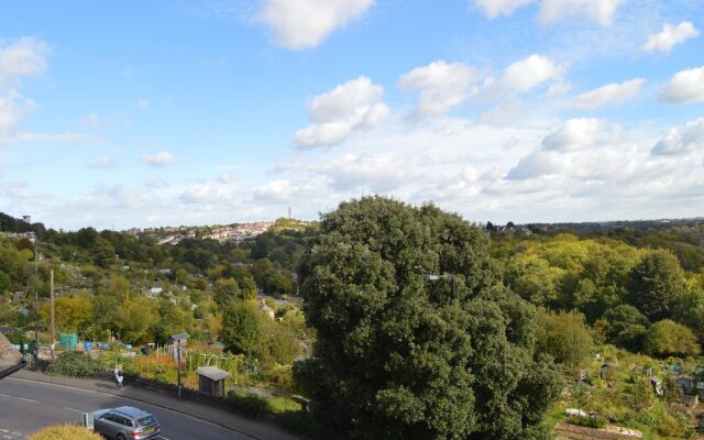 1 Bedroom Flat With Views of Bristol