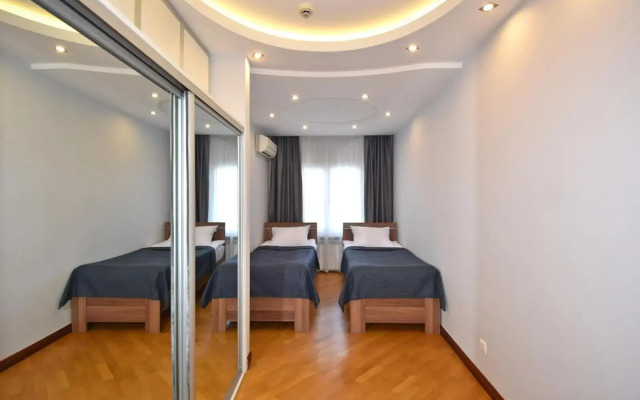 Прекрасная 4-ех комнатная квартира в самом центре