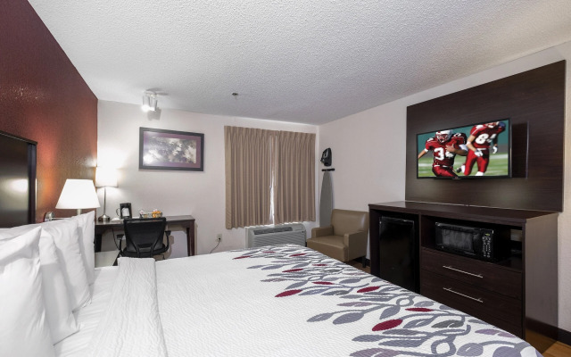 Red Roof Inn & Suites Dover Downtown