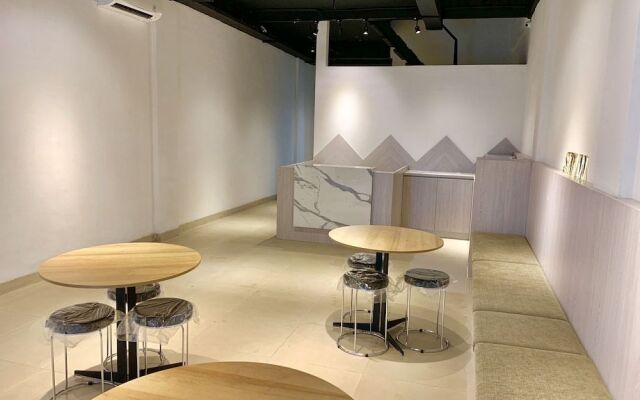 Stay Inn Hostel Jakarta - Adults only