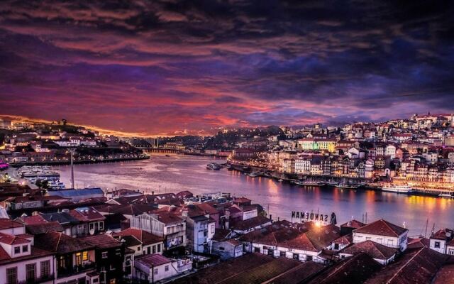 Apartment With 2 Bedrooms in Porto, With Wonderful City View, Balcony