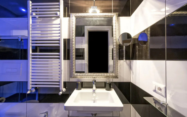 Stroll through History and Modern Design