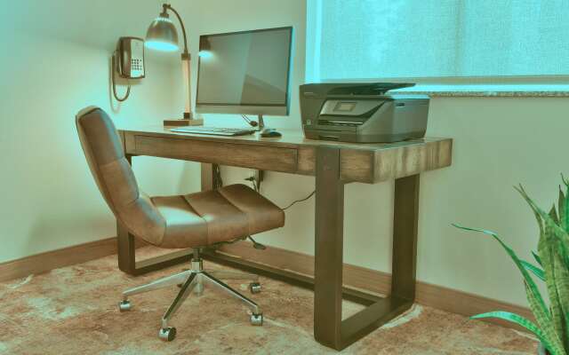 GrandStay Hotel & Suites