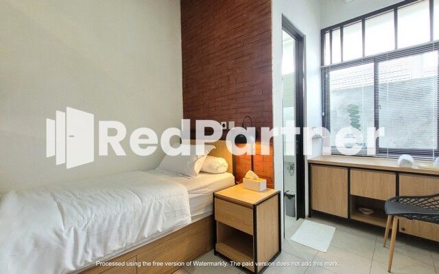 Griya Nawastika @Jakal KM 8 Redpartner