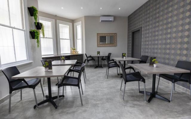 Luxe Suites Boutique Hotel