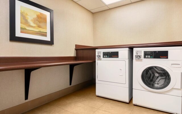 Hampton Inn & Suites West Sacramento